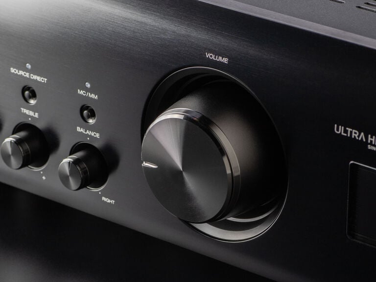 PMA-1700NE, Black, dynamic