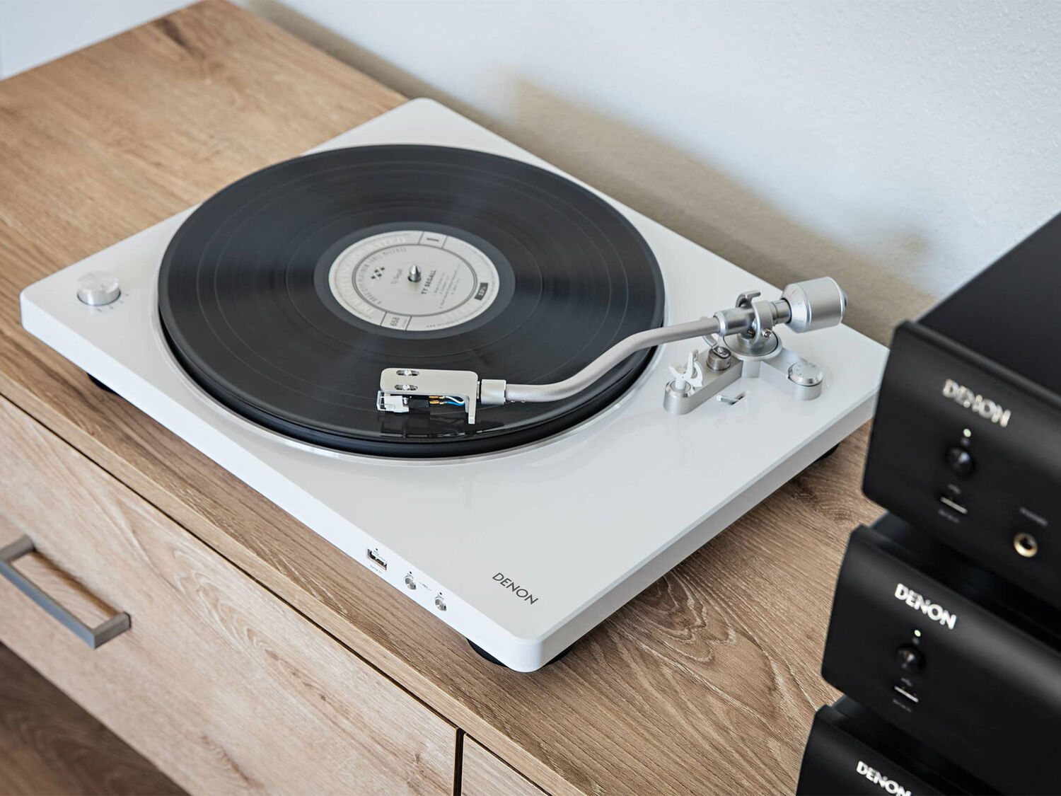 DP-450USB, White, dynamic